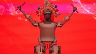 En el último tiempo, China se ha encargado de intensificar sus esfuerzos para desarrollar mejores robots que puedan realizar distintas actividades, impulsados por inteligencia artificial y con menor intervención humana. En el último tiempo, China se ha encargado de intensificar sus esfuerzos para desarrollar mejores robots que puedan realizar distintas actividades, impulsados por inteligencia artificial y con menor intervención humana.
