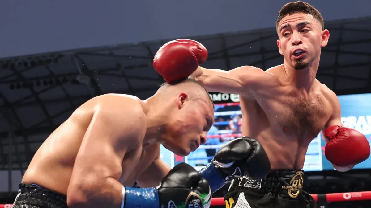Surprise: Pitbull Cruz loses his world title by split decision against Jose Valenzuela