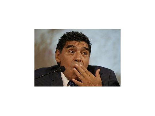 Maradona podría vestir la camiseta de Irán en el partido ante Argentina en el Mundial.