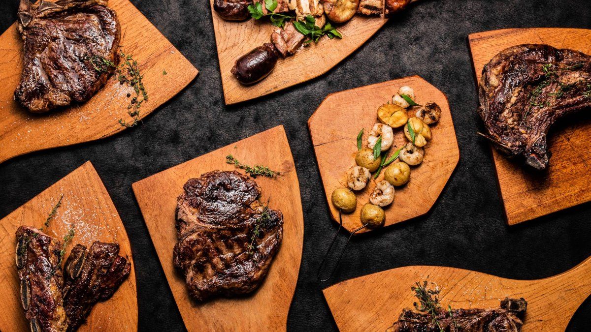 Varieties of meats in different forms of cooking: the best roasted Buenos Aires