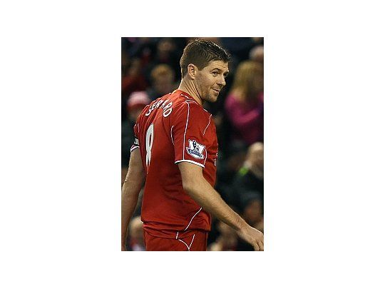 Gerrard lleva disputados casi 700 partidos y anotados 180 goles con la camiseta roja.