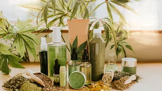 La diversificación de productos en rubros como farmacia, cosmética y alimentación contribuyó a impulsar la industria del cannabis en el mundo.