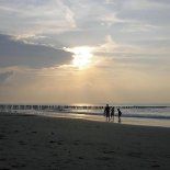 Un espejo de agua inmenso y silencioso invita a bajar el ritmo y dejar que el paisaje marque el tiempo. Un espejo de agua inmenso y silencioso invita a bajar el ritmo y dejar que el paisaje marque el tiempo.