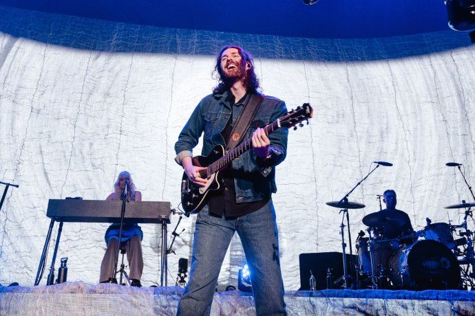 El show contó con un setlist de 23 canciones para navegar en un clima de introspección e inmensidad.