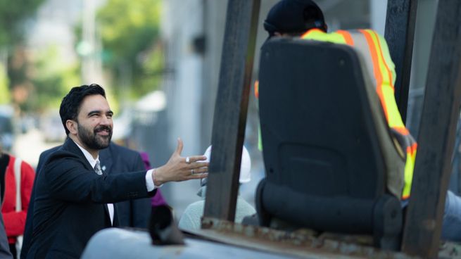 Zohran Mamdani lanzó un plan para construir y preservar 400.000 viviendas asequibles en 10 años en Nueva York.
