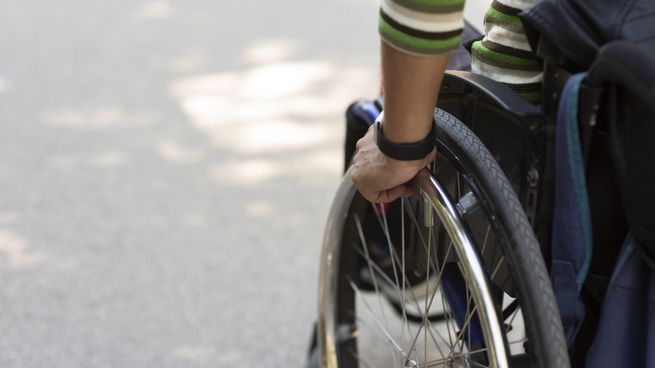 close-up-hand-moving-wheel.jpg