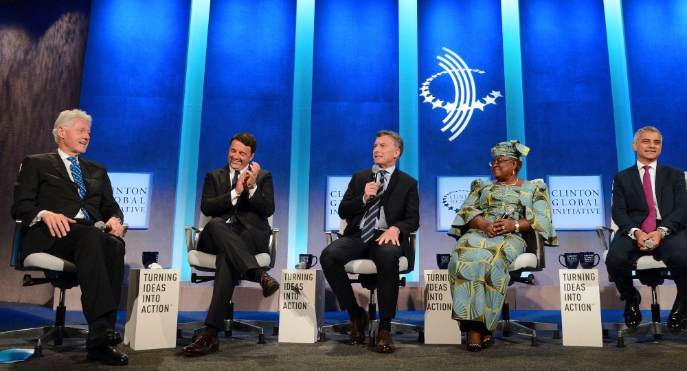 El presidente Macri hace su exposición en la apertura de la Clinton Global Initiative, en el Hotel Sheraton Times Square, junto al primer ministro de Italia, Matteo Renzi, el alcalde de Londres, Sadiq Khan; la economista nigeriana Ngozi Okonjo-Iweala y el ex presidente de los EEUU Bill Clinton.