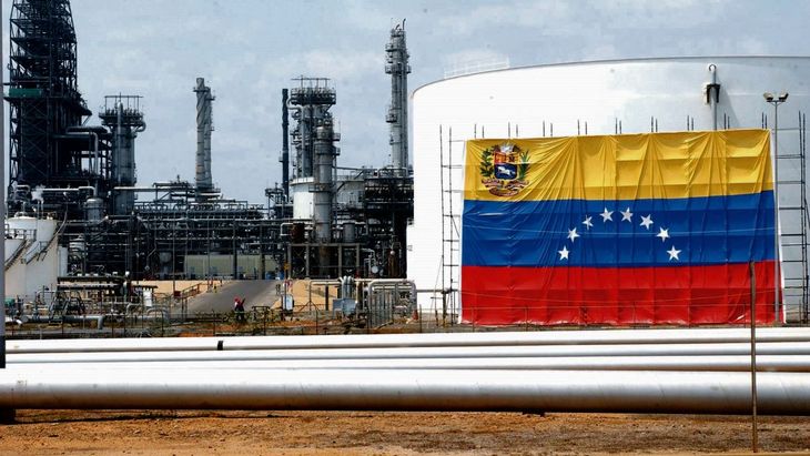 El petróleo ocupa un lugar central en el acercamiento entre Estados Unidos y Venezuela.
