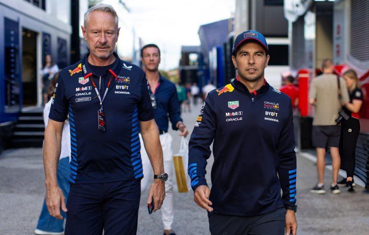 Jonathan Wheatley no ahorró elogios hacia Checo Pérez, de quien dijo ser el piloto ideal para un nuevo equipo, por su capacidad, talento y su fuerza mental,