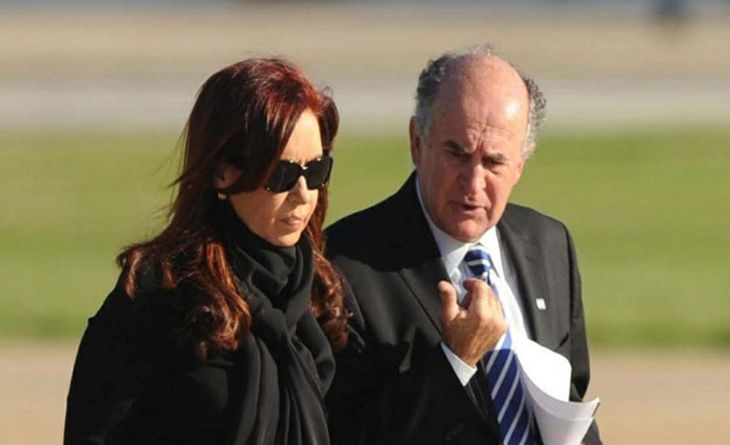 Cristina Kirchner y Oscar Parrilli. Cristina Kirchner y Oscar Parrilli.