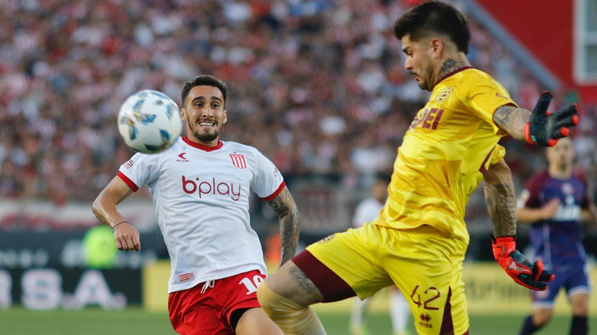 Estudiantes wasted their first chance to qualify for the Cup