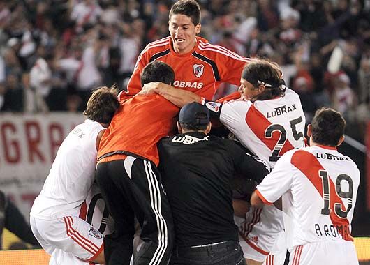 Con el pitazo final festejó todo River.