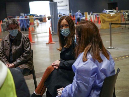 María Eugenia Vidal volvió a mostrarse con Fernán Quirós.