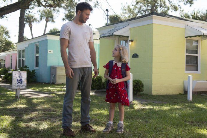 Las actuaciones de Evans y una joven Mckenna Grace consiguen impactar en el público en esta película disponible en Disney.