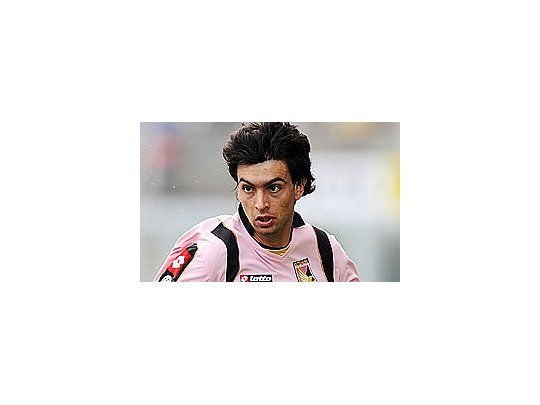 Javier Pastore es pretendido por el Manchester United, quien ofrecerá 40 millones de dólares.