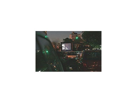 El autocine funcionará hasta el 6 de febrero.