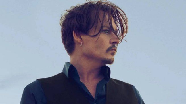 Johnny Depp signs a million-dollar deal with Dior - 24 Hours World