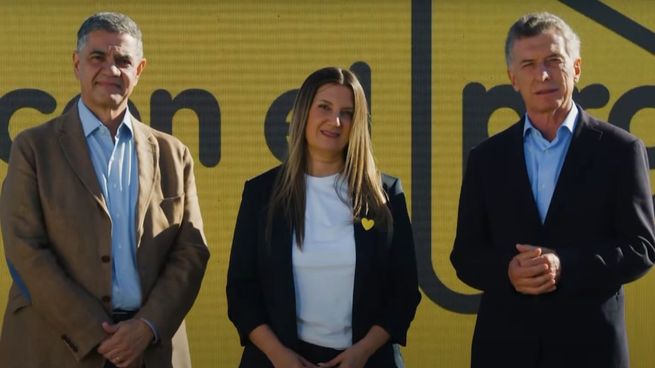 El jefe de Gobierno, Jorge Macri, junto a la candidata Silvia Lospennato y el expresidente Mauricio Macri. 