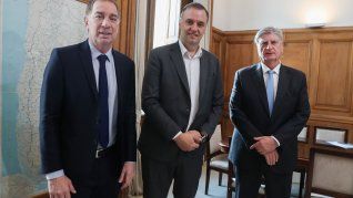 Semanas atrás, Diego Santilli y Manuel Adorni recibieron al gobernador de La Pampa, Sergio Ziliotto. Semanas atrás, Diego Santilli y Manuel Adorni recibieron al gobernador de La Pampa, Sergio Ziliotto.