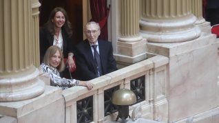 Los padres de Milei en primera fila presenciando la apertura de sesiones. Los padres de Milei en primera fila presenciando la apertura de sesiones.