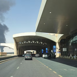 Imágenes de un posible ataque hutí en Riad, capital saudí.