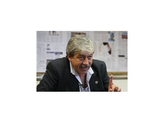 Si el Gobierno se reúne con el club de amigos y bufones, allá ellos