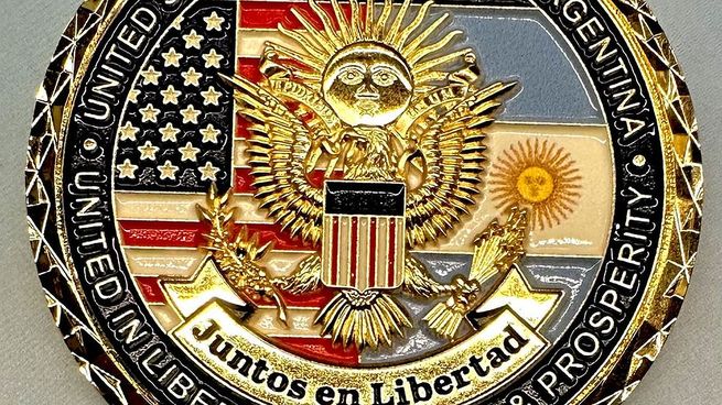 A días de las elecciones, Trump y sus funcionarios se cargan la campaña de LLA al hombro. 