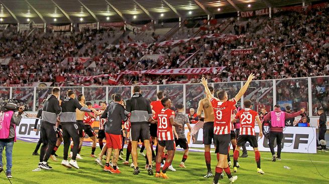 Ruge el León. Estudiantes es finalista de la Copa de la Liga Profesional.