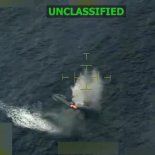 Un avión militar estadounidense fue pintado como aeronave civil y utilizó armamento oculto durante un ataque en el Caribe. Un avión militar estadounidense fue pintado como aeronave civil y utilizó armamento oculto durante un ataque en el Caribe.