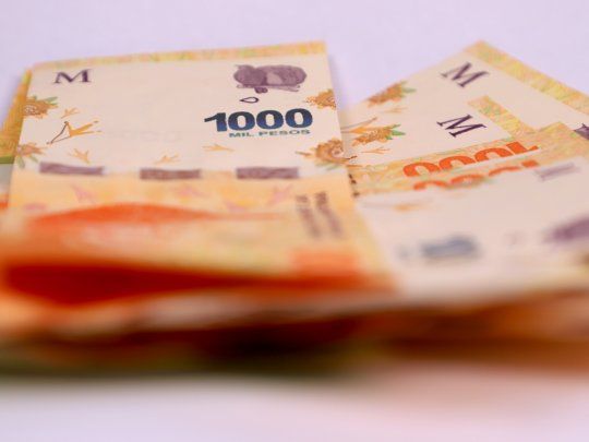 pesos-billetes-mil-1000-inflacion-tasa-interes-licua
