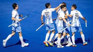 Argentina se recuperó de la caída ante Alemania en semifinales, venció a Países Bajos en un final dramático y conquistó la medalla de bronce. Es la segunda vez que Los Leones terminan entre los tres mejores de un Mundial.