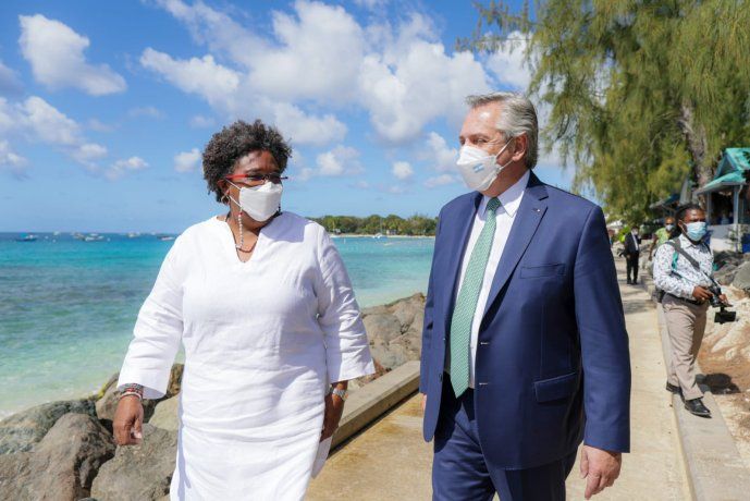 Alberto Fernández en Bahamas.jpeg