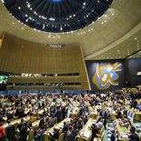 Conseguir una foto a solas con Donald Trump, o mejor aún alguna palabra de apoyo por el tema Malvinas, es el objetivo no verbalizado de Javier Milei. Pero hay cosas más importantes que se “cocinan” en la Asamblea General de las Naciones Unidas de este año. &nbsp;
