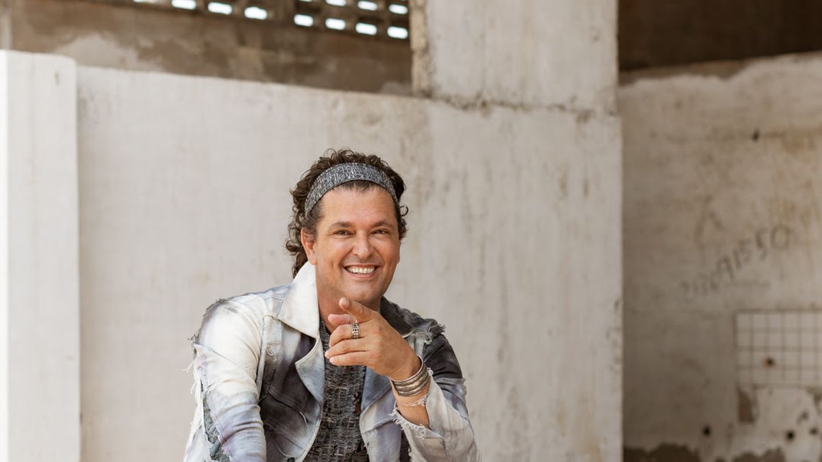 Carlos Vives returns to the country and touches in October at Movistar Arena