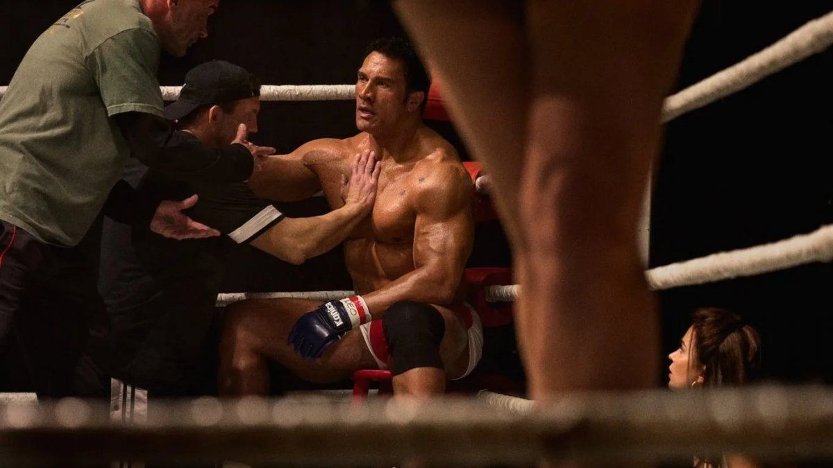 Dwayne Johnson looks unrecognizable in his new movie “The Smashing Machine”