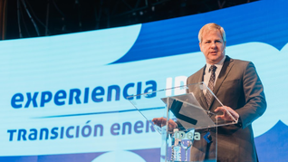 Murchison en la apertura del encuentro empresario