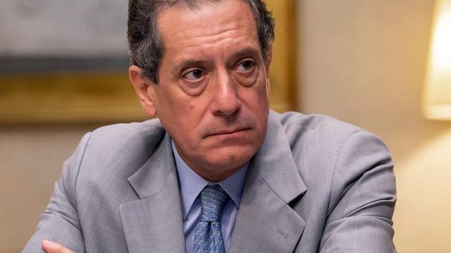 Si nosotros no desarrollamos el mercado de capitales, lo que ocurre es que el ahorro argentino te presiona sobre la balanza cambiaria, dice Pesce.