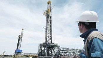 vaca muerta marco otro record en petroleo: mas inversiones, y una preocupacion vaca muerta marco otro record en petroleo: mas inversiones, y una preocupacion