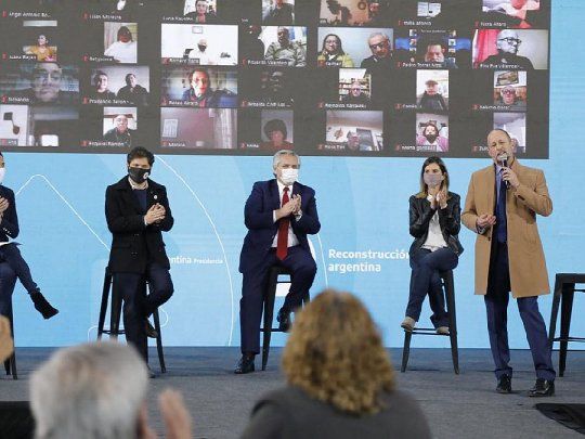 El intendente de Lomas de Zamora, Martín Insaurralde, recibió al presidente, Alberto Fernández; al gobernador bonaerense, Axel Kicillof; a la directora ejecutiva del PAMI, Luana Volnovich; y a la directora ejecutiva de la ANSES, Fernanda Raverta.