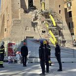 El obrero fue trasladado de urgencia al hospital Umberto I, pero no logró sobrevivir. El obrero fue trasladado de urgencia al hospital Umberto I, pero no logró sobrevivir.