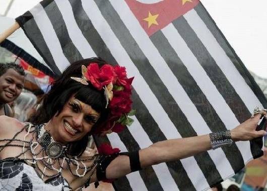 Brasil: un millón de personas en Rio por ley contra la homofobia (foto 2)