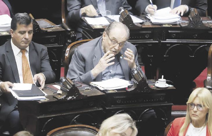 P10 - Diputados Sesio_opt1.jpeg