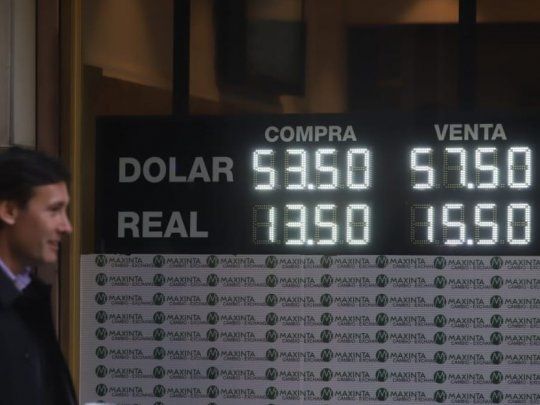 El dólar cayó en la city, según el promedio de Ámbito.