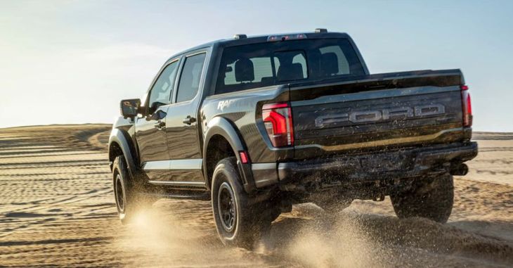 La F-150 Raptor presenta un avanzado y robusto esquema de suspensión.