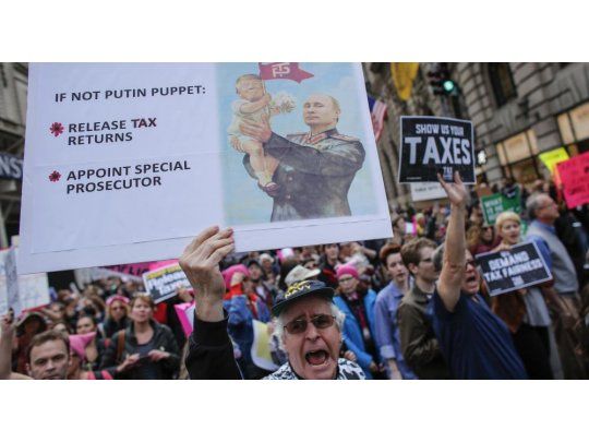 EEUU: miles de personas exigieron que Trump haga públicos sus impuestos