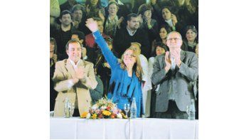 La ministra de Desarrollo participó ayer del cierre de campaña de los candidatos de cara a las primarias del domingo.