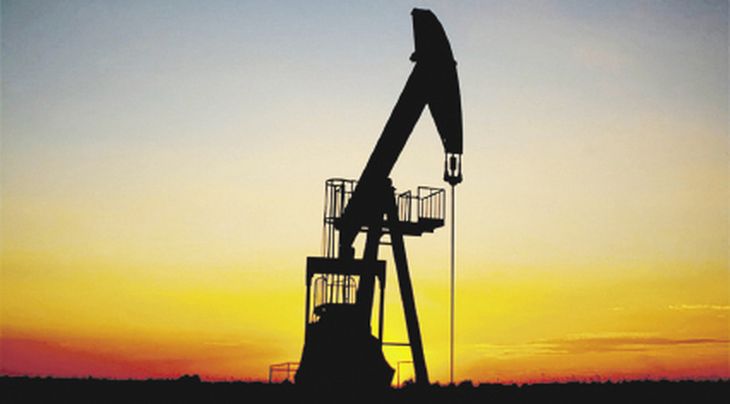 acuerdo. En 2021 YPF propuso al gobierno de Mendoza del radical Rodolfo Suarez una baja de las regalías para aumentar la producción en la provincia y generar un plan de obras de u$s54 millones. acuerdo. En 2021 YPF propuso al gobierno de Mendoza del radical Rodolfo Suarez una baja de las regalías para aumentar la producción en la provincia y generar un plan de obras de u$s54 millones.