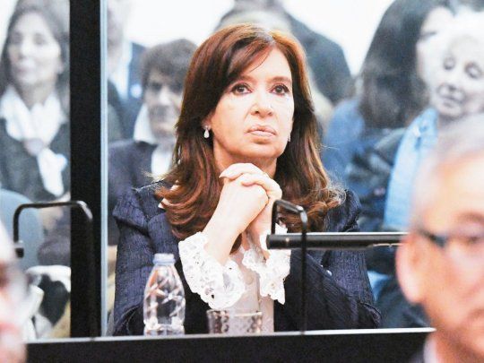 semipresencial. Audiencia en el debate oral donde está acusada Cristina de Kirchner sigue semipresencial.