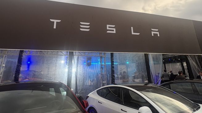 Tesla llegó al país y hace una apuesta a largo plazo, según indicó su country manager en Uruguay, Andrés Folle.