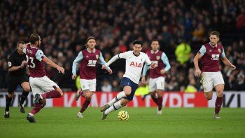 Son, los defensores del Burnley y un gol de antología.
